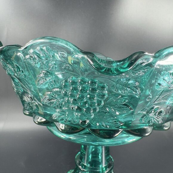 Westmoreland Laurel Green Paneled Grape Pedestal Compote Bowl Dish Sticker Tall - Picture 12 of 14